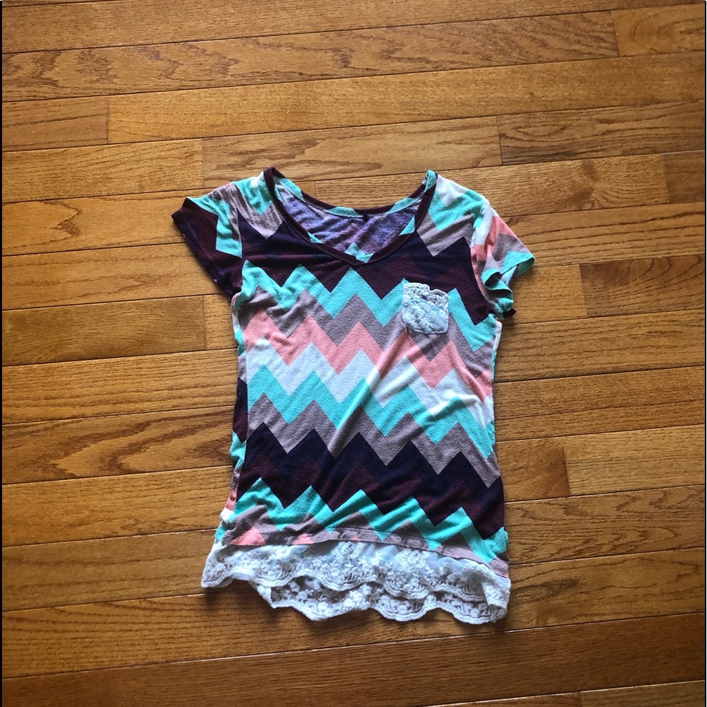 chevron long lace t shirt